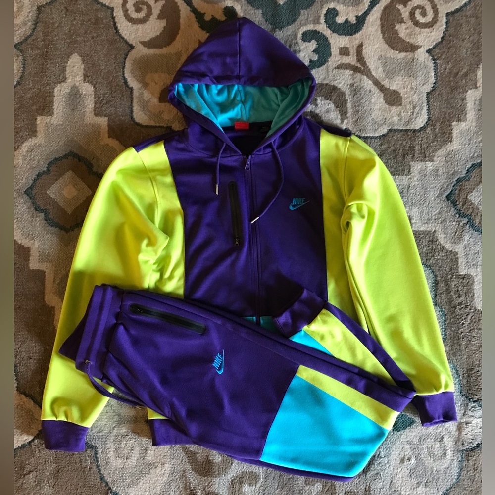 Nike colorblock zip-up hoodie and joggers set large